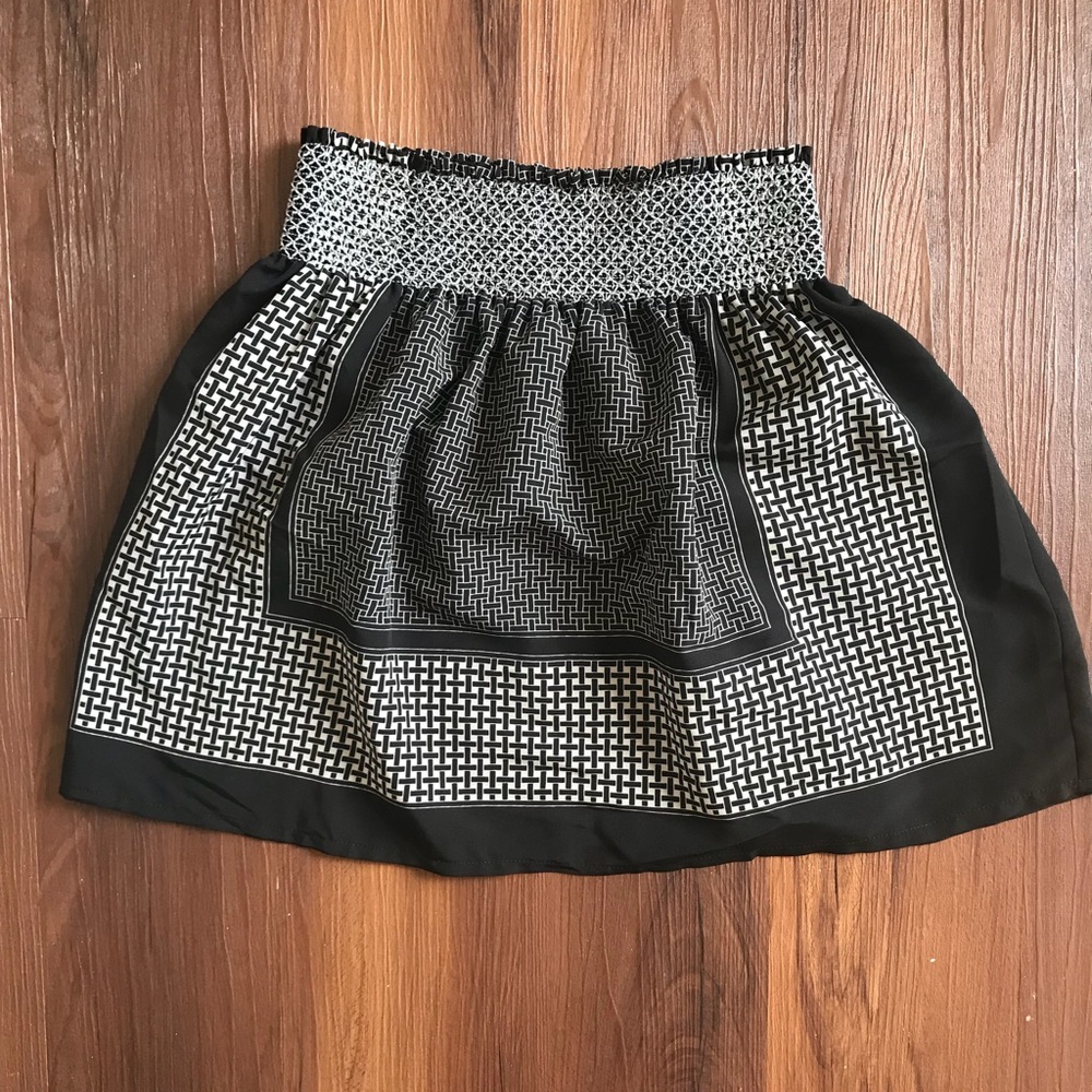 Kimchi Blue black and gray skirt